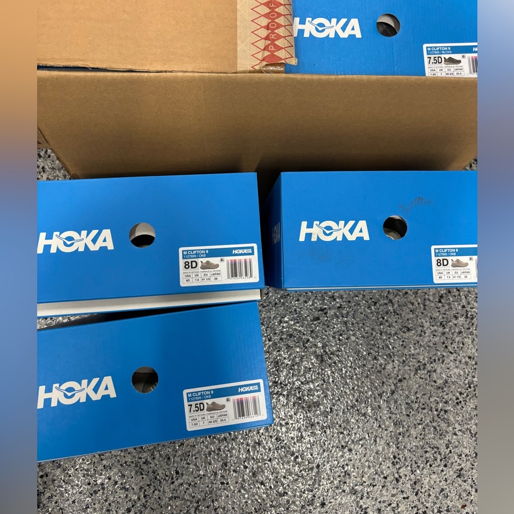 Men's HOKA Clifton9  - Color: Oat Milk / Barley - NEW IN BOX - Picture 12 of 12
